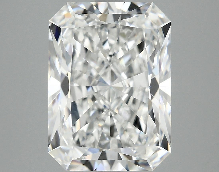3.93 Carat Radiant Shaped Excellent Cut VVS2 IGI Certified Lab Grown Diamond