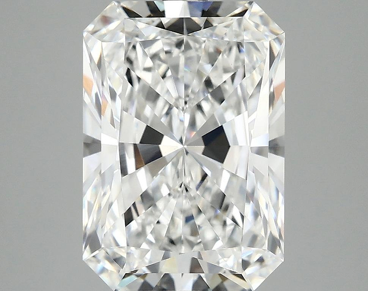 4.08 Carat Radiant Shaped Ideal Cut VVS2 IGI Certified Lab Grown Diamond