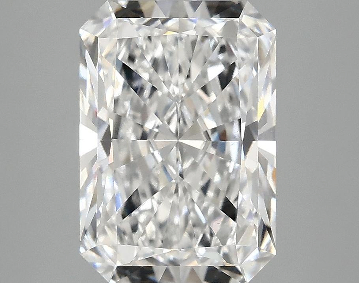 3.08 Carat Radiant Shaped Ideal Cut VVS2 IGI Certified Lab Grown Diamond
