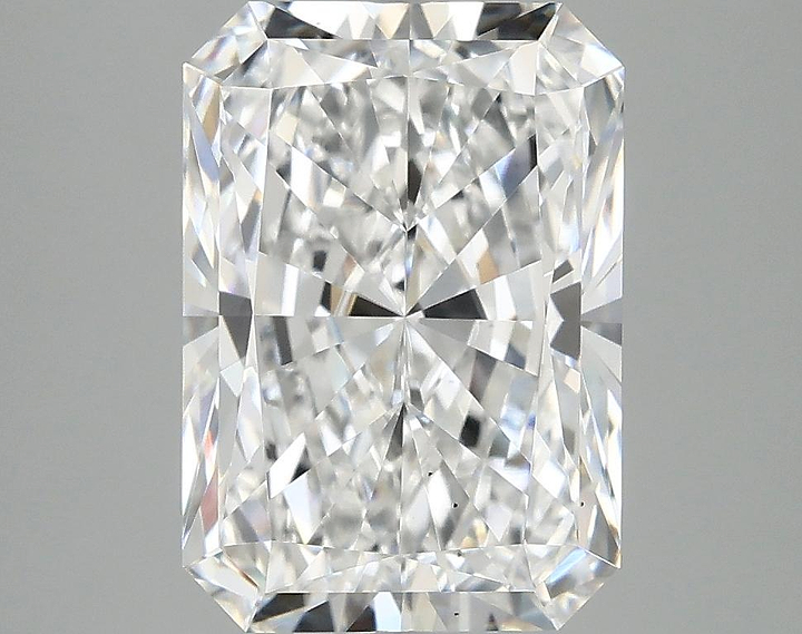 4.07 Carat Radiant Shaped Ideal Cut VS2 IGI Certified Lab Grown Diamond