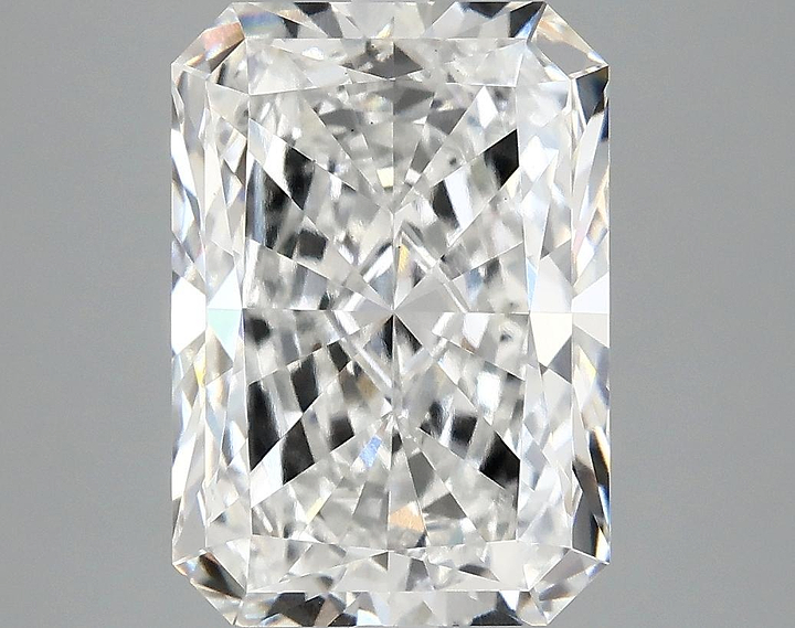 5.06 Carat Radiant Shaped Ideal Cut VS1 IGI Certified Lab Grown Diamond