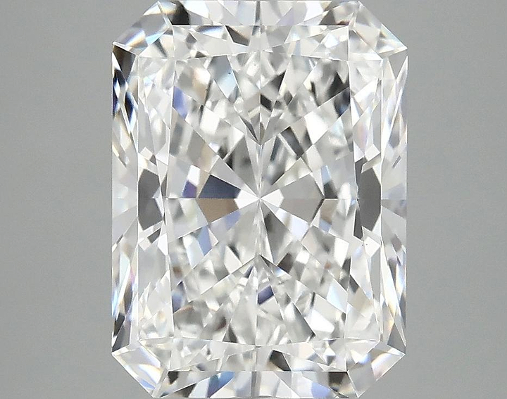 4.14 Carat Radiant Shaped Excellent Cut VS1 IGI Certified Lab Grown Diamond