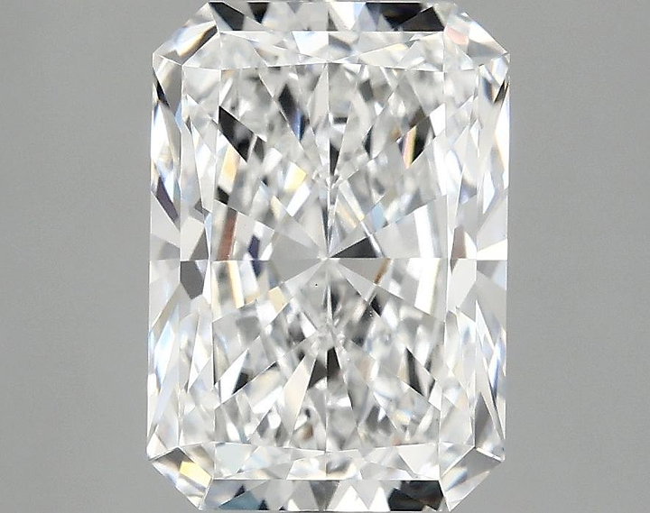 3.07 Carat Radiant Shaped Ideal Cut VS1 IGI Certified Lab Grown Diamond