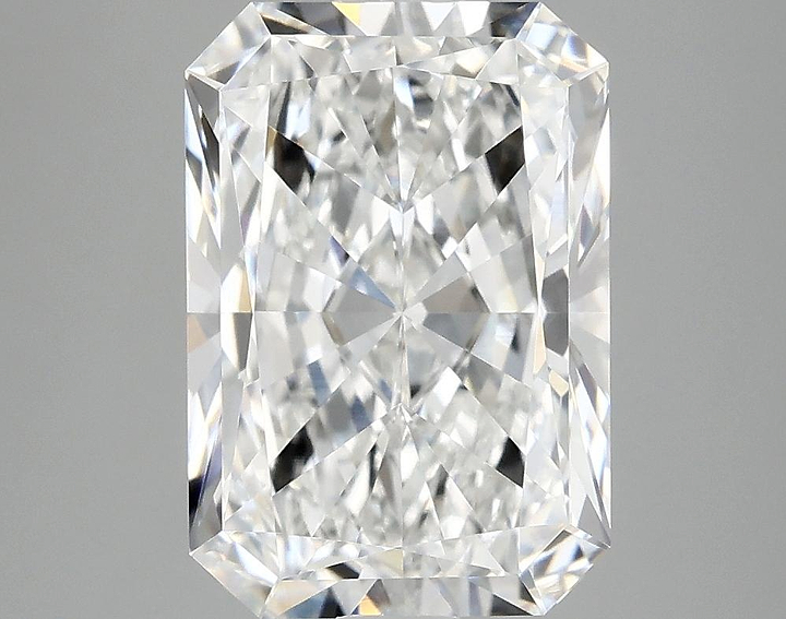 4.14 Carat Radiant Shaped Ideal Cut VVS2 IGI Certified Lab Grown Diamond