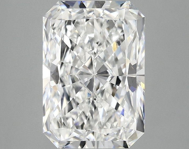 4.04 Carat Radiant Shaped Ideal Cut VVS2 IGI Certified Lab Grown Diamond