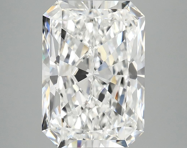 4.91 Carat Radiant Shaped Ideal Cut VVS2 IGI Certified Lab Grown Diamond