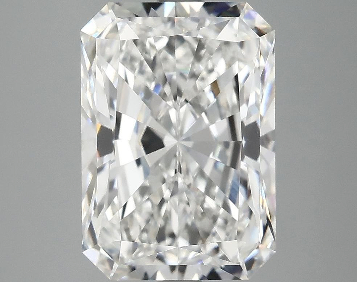 4.09 Carat Radiant Shaped Ideal Cut VVS2 IGI Certified Lab Grown Diamond