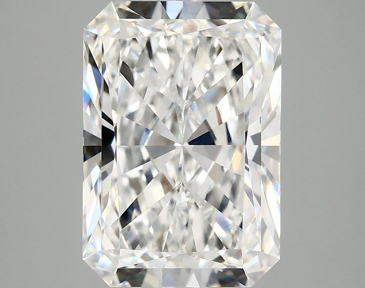 4.09 Carat Radiant Shaped Ideal Cut VVS2 IGI Certified Lab Grown Diamond