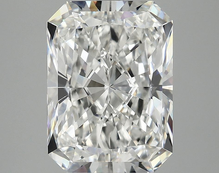 4.09 Carat Radiant Shaped Excellent Cut VVS2 IGI Certified Lab Grown Diamond