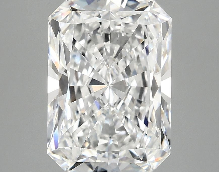 3.05 Carat Radiant Shaped Ideal Cut VVS2 IGI Certified Lab Grown Diamond
