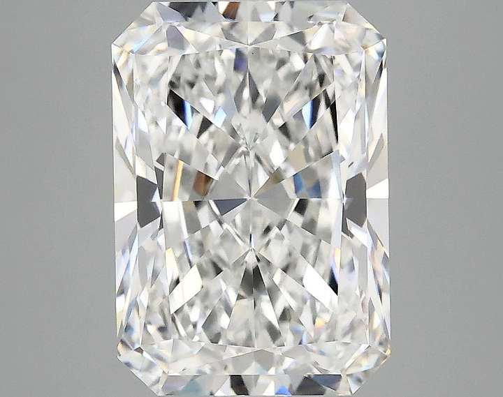3.86 Carat Radiant Shaped Ideal Cut VVS2 IGI Certified Lab Grown Diamond