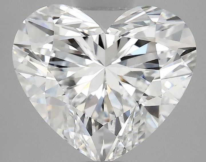 3.09 Carat Heart Shaped Ideal Cut VVS2 IGI Certified Lab Grown Diamond