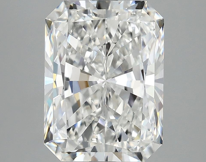 3.91 Carat Radiant Shaped Excellent Cut VVS2 IGI Certified Lab Grown Diamond