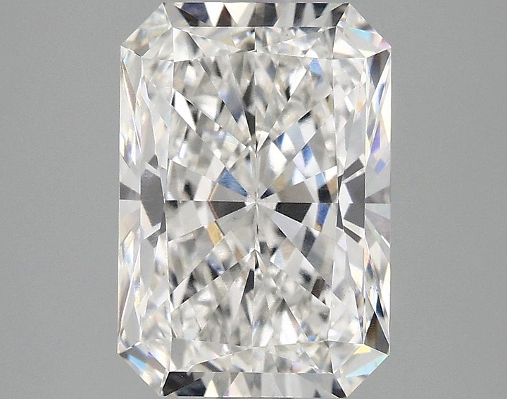 3.2 Carat Radiant Shaped Ideal Cut VS1 IGI Certified Lab Grown Diamond