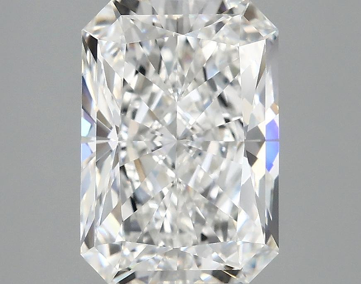 2.88 Carat Radiant Shaped Ideal Cut VS1 IGI Certified Lab Grown Diamond