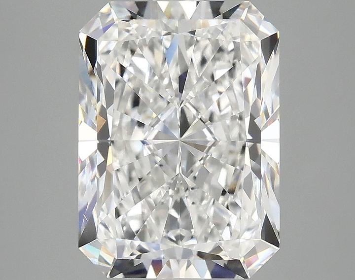 4.14 Carat Radiant Shaped Excellent Cut VS1 IGI Certified Lab Grown Diamond