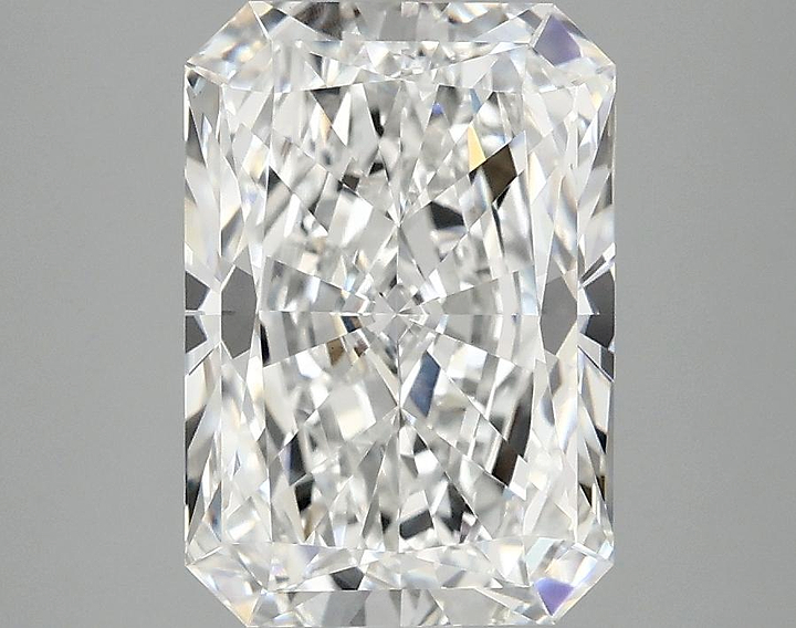 3.03 Carat Radiant Shaped Ideal Cut VVS2 IGI Certified Lab Grown Diamond