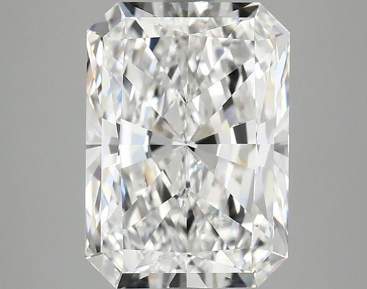 3.9 Carat Radiant Shaped Ideal Cut VS1 IGI Certified Lab Grown Diamond