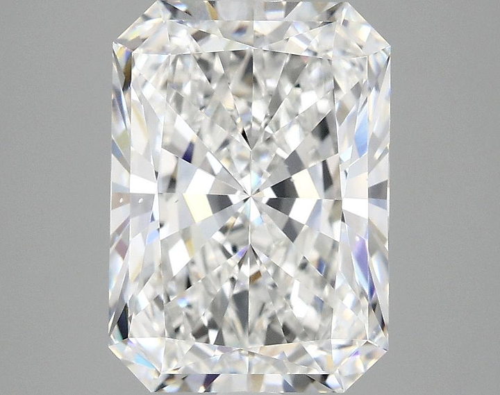 4.06 Carat Radiant Shaped Ideal Cut VS2 IGI Certified Lab Grown Diamond