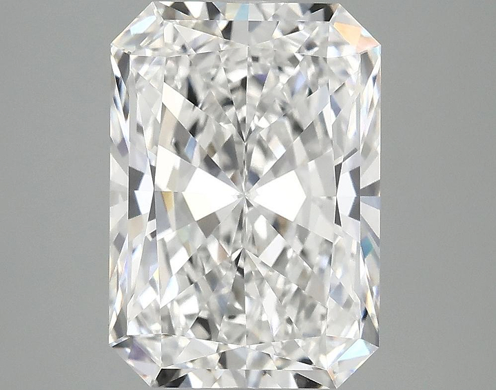 4.04 Carat Radiant Shaped Ideal Cut VVS2 IGI Certified Lab Grown Diamond