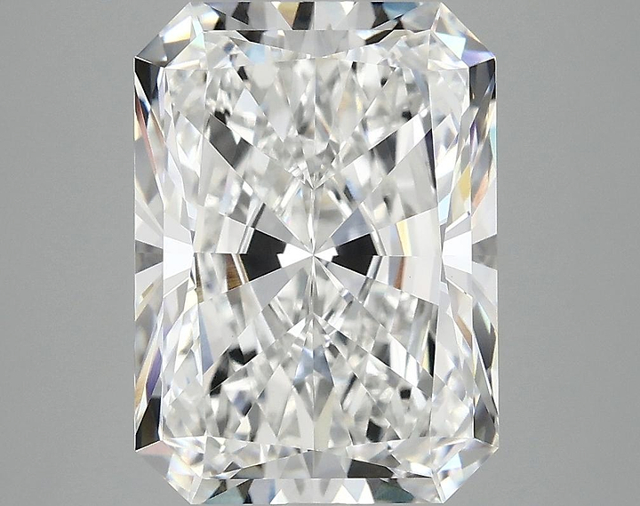 4.98 Carat Radiant Shaped Excellent Cut VVS2 IGI Certified Lab Grown Diamond
