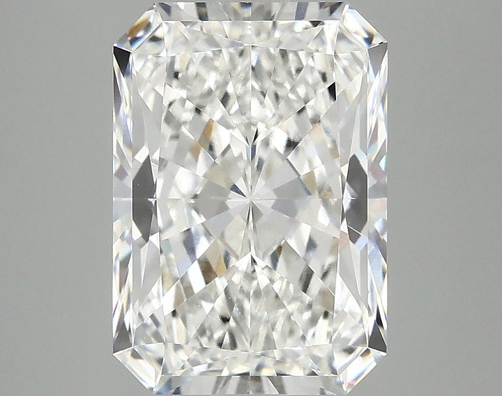 3.84 Carat Radiant Shaped Ideal Cut VVS2 IGI Certified Lab Grown Diamond