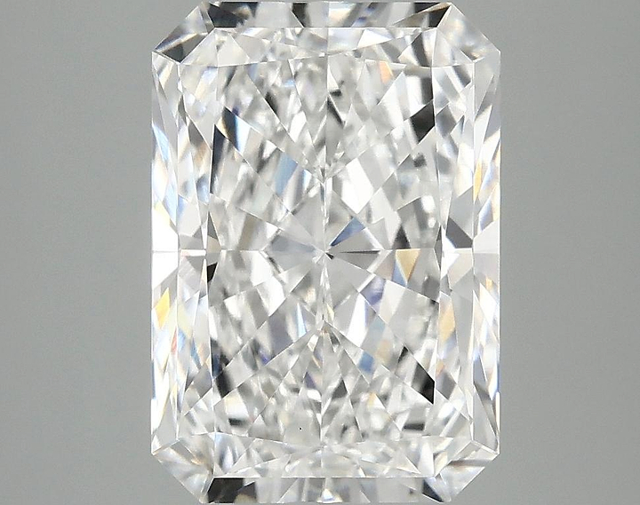 3.8 Carat Radiant Shaped Ideal Cut VVS2 IGI Certified Lab Grown Diamond