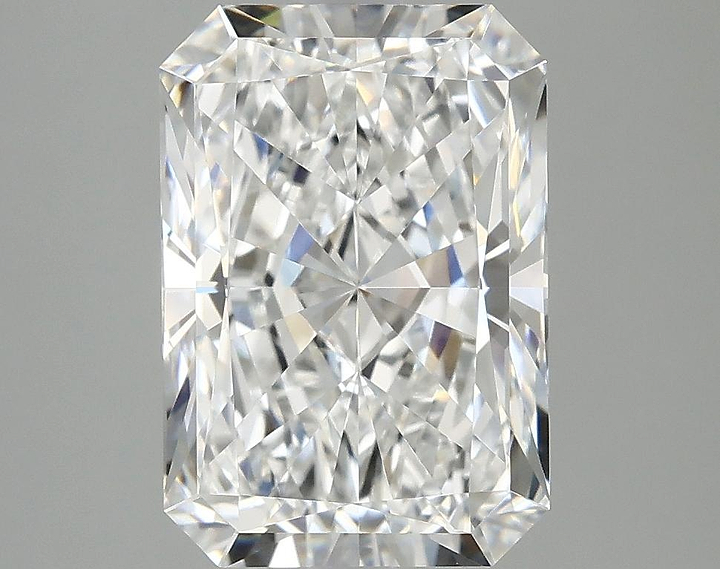 4.02 Carat Radiant Shaped Ideal Cut VVS2 IGI Certified Lab Grown Diamond