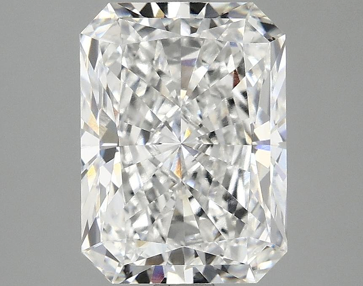 3.06 Carat Radiant Shaped Excellent Cut VVS2 IGI Certified Lab Grown Diamond
