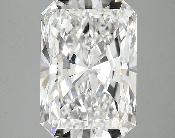 3.88 Carat Radiant Shaped Ideal Cut VVS2 IGI Certified Lab Grown Diamond