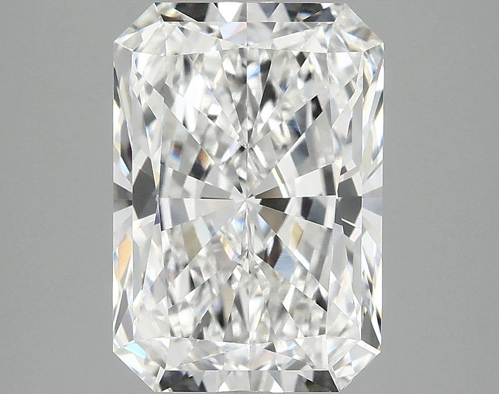 4.1 Carat Radiant Shaped Ideal Cut VVS2 IGI Certified Lab Grown Diamond