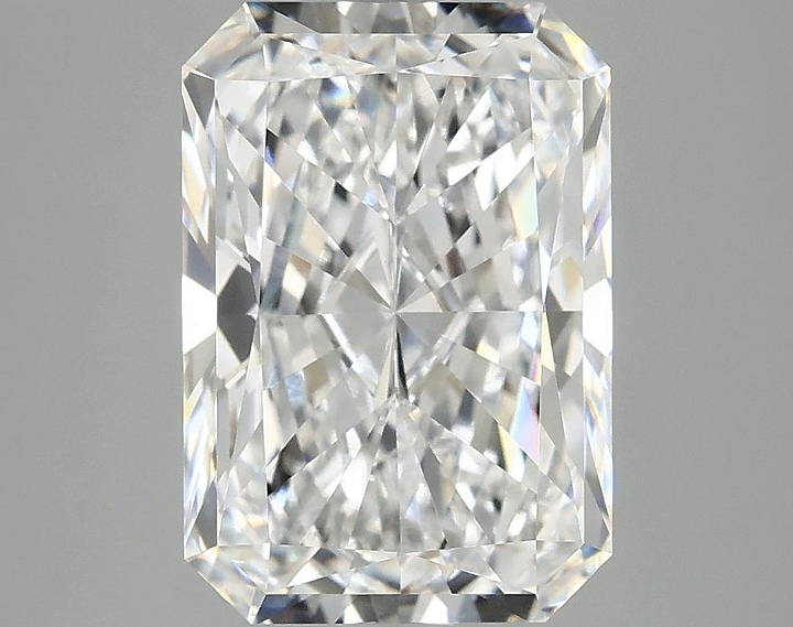 3.92 Carat Radiant Shaped Ideal Cut VS1 IGI Certified Lab Grown Diamond