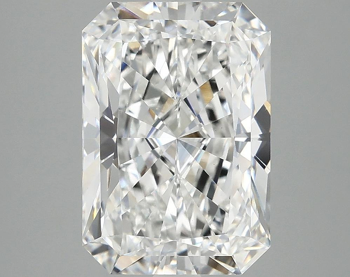 4.07 Carat Radiant Shaped Ideal Cut VVS2 IGI Certified Lab Grown Diamond