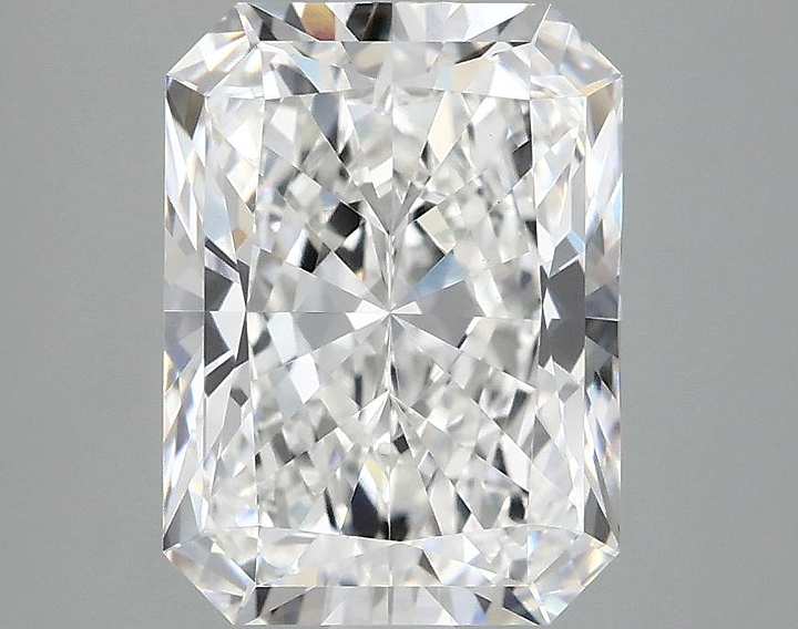 3.09 Carat Radiant Shaped Excellent Cut VVS2 IGI Certified Lab Grown Diamond