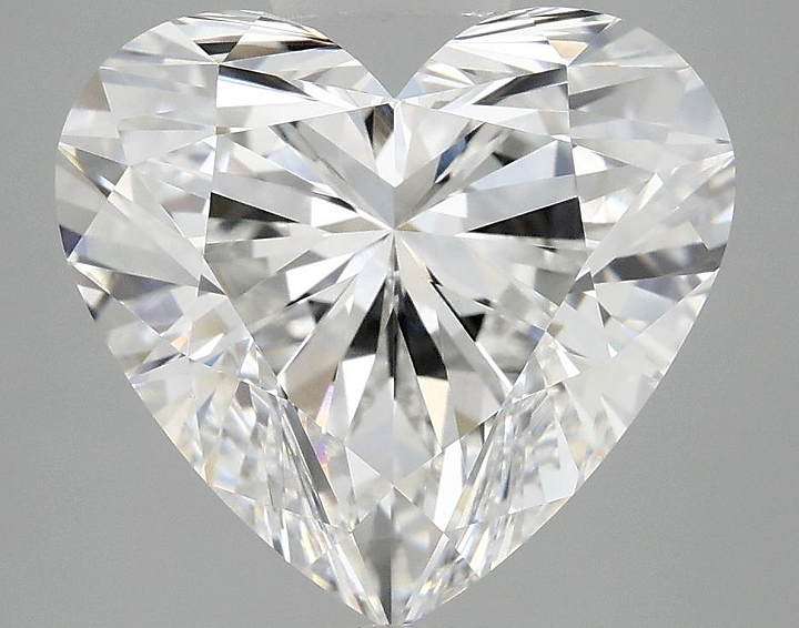 4.65 Carat Heart Shaped Ideal Cut VVS2 IGI Certified Lab Grown Diamond