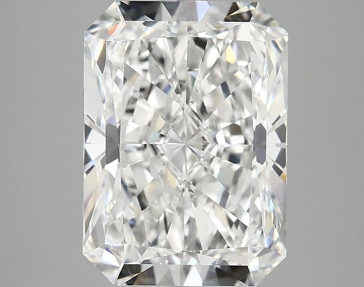 4.08 Carat Radiant Shaped Ideal Cut VVS2 IGI Certified Lab Grown Diamond