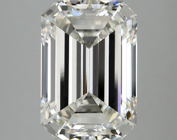 4.68 Carat Emerald Shaped Ideal Cut VS1 IGI Certified Lab Grown Diamond