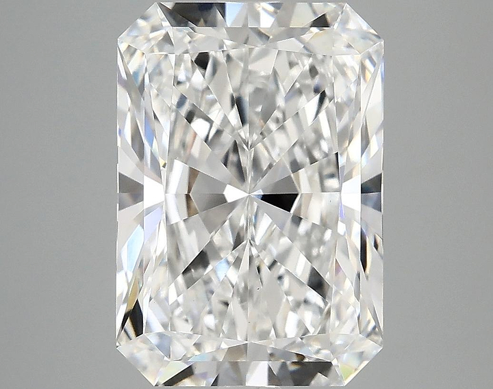 4.85 Carat Radiant Shaped Ideal Cut VS1 IGI Certified Lab Grown Diamond