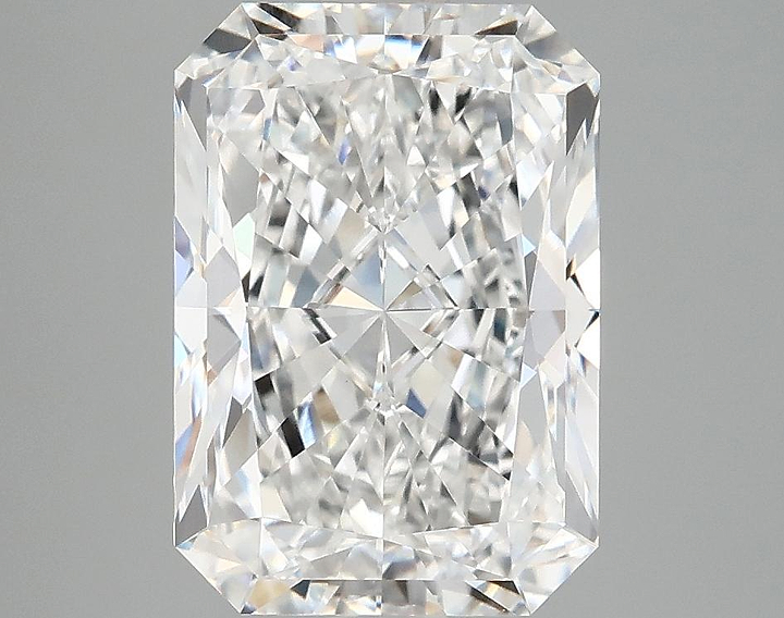4.11 Carat Radiant Shaped Ideal Cut VVS2 IGI Certified Lab Grown Diamond