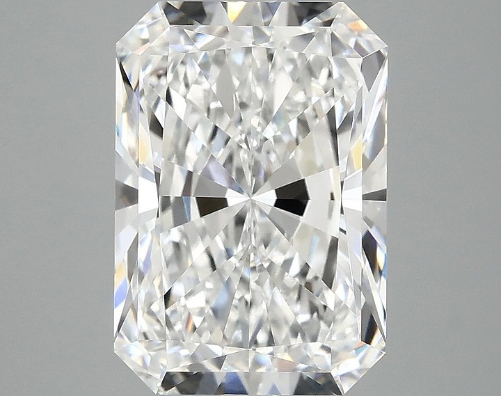 4.13 Carat Radiant Shaped Ideal Cut VVS2 IGI Certified Lab Grown Diamond