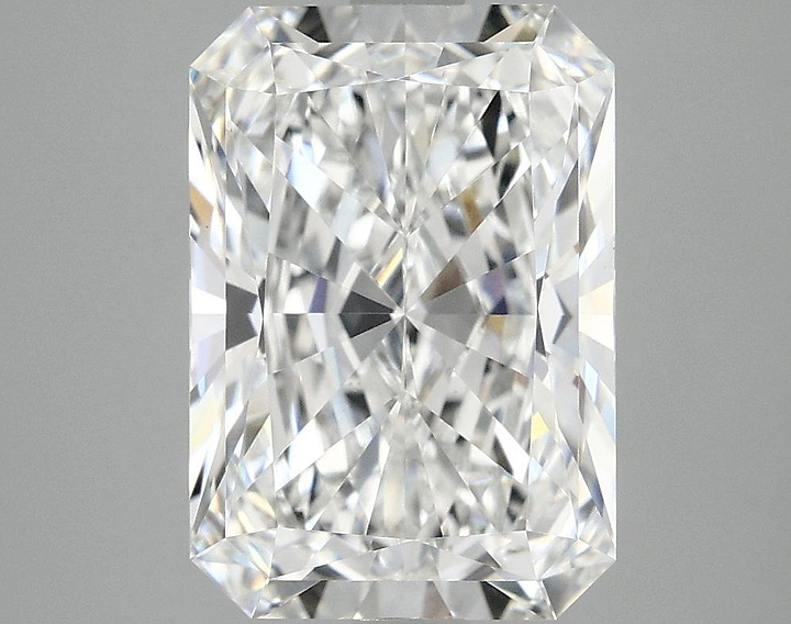 3.94 Carat Radiant Shaped Ideal Cut VVS2 IGI Certified Lab Grown Diamond