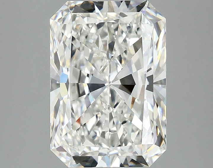 3.1 Carat Radiant Shaped Ideal Cut VVS2 IGI Certified Lab Grown Diamond
