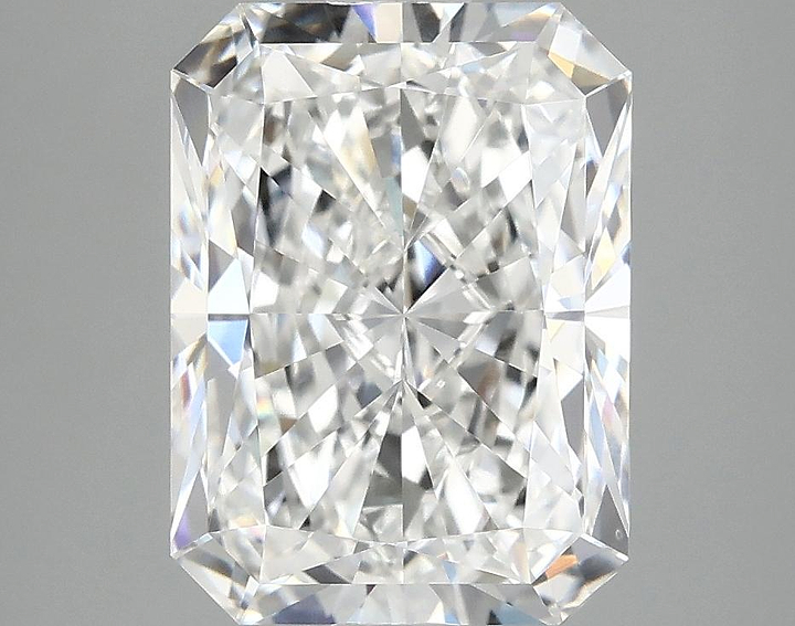 4.11 Carat Radiant Shaped Excellent Cut VVS2 IGI Certified Lab Grown Diamond