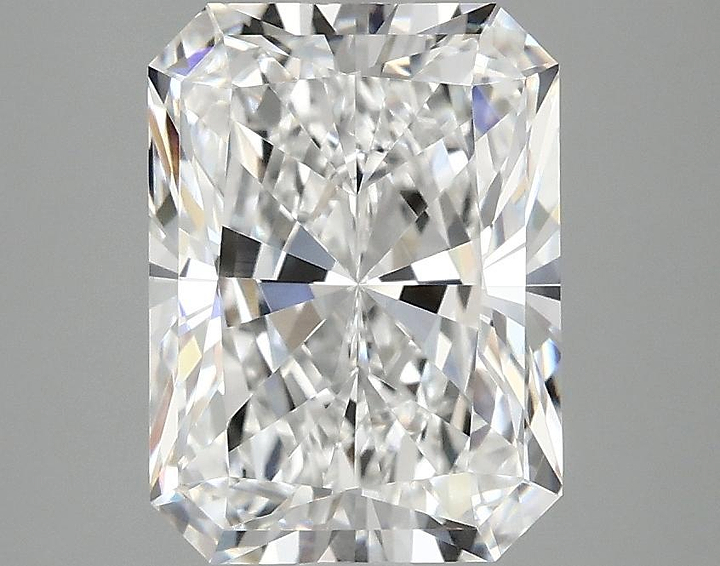 3.04 Carat Radiant Shaped Excellent Cut VVS2 IGI Certified Lab Grown Diamond