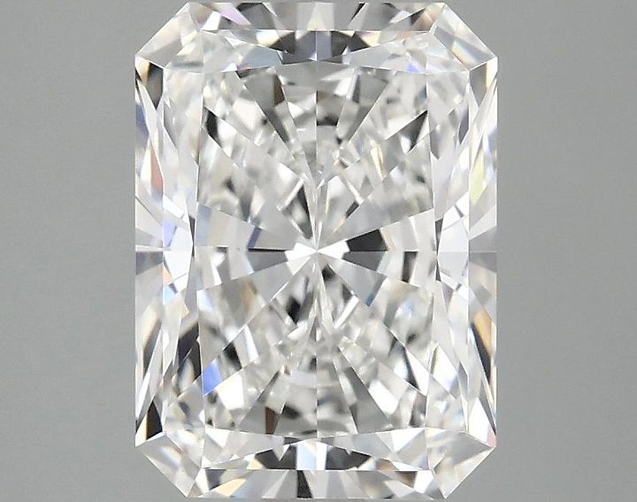 3.09 Carat Radiant Shaped Excellent Cut VVS2 IGI Certified Lab Grown Diamond