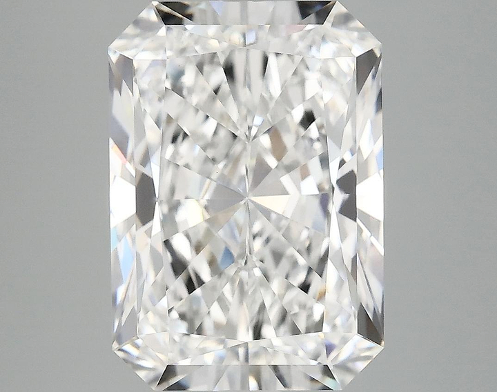 4.99 Carat Radiant Shaped Ideal Cut VVS2 IGI Certified Lab Grown Diamond