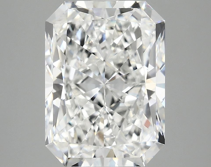 4.04 Carat Radiant Shaped Excellent Cut VVS2 IGI Certified Lab Grown Diamond