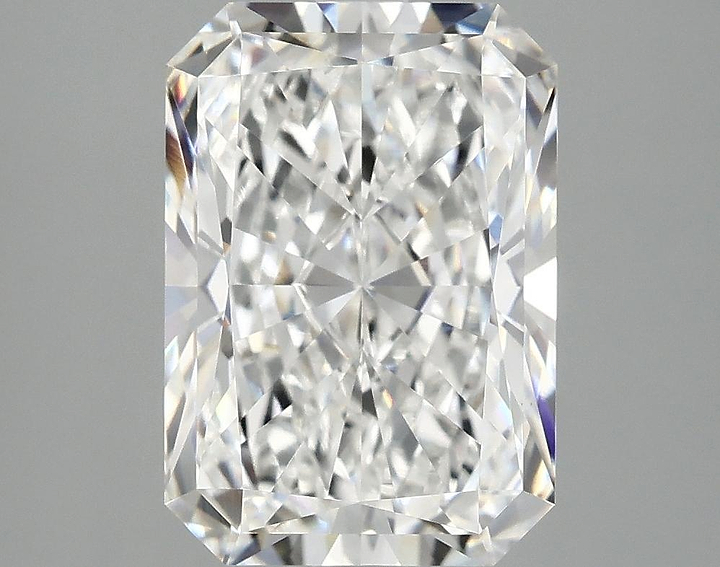 4.16 Carat Radiant Shaped Ideal Cut VVS2 IGI Certified Lab Grown Diamond