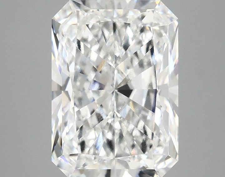 4.02 Carat Radiant Shaped Ideal Cut VVS2 IGI Certified Lab Grown Diamond