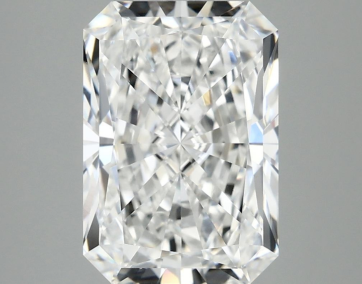 4.14 Carat Radiant Shaped Ideal Cut VS1 IGI Certified Lab Grown Diamond